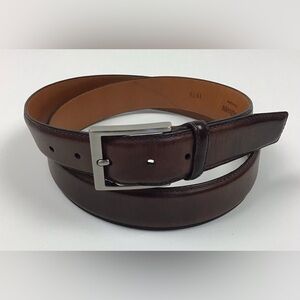 Magnanni 1078 leather belt size 44 brown
